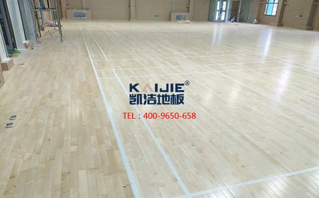 專業(yè)體育館木地板涮漆，得知道這些——凱潔地板