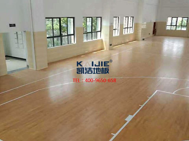 體育館木地板安裝前怎么勘察現(xiàn)場(chǎng)——?jiǎng)P潔地板