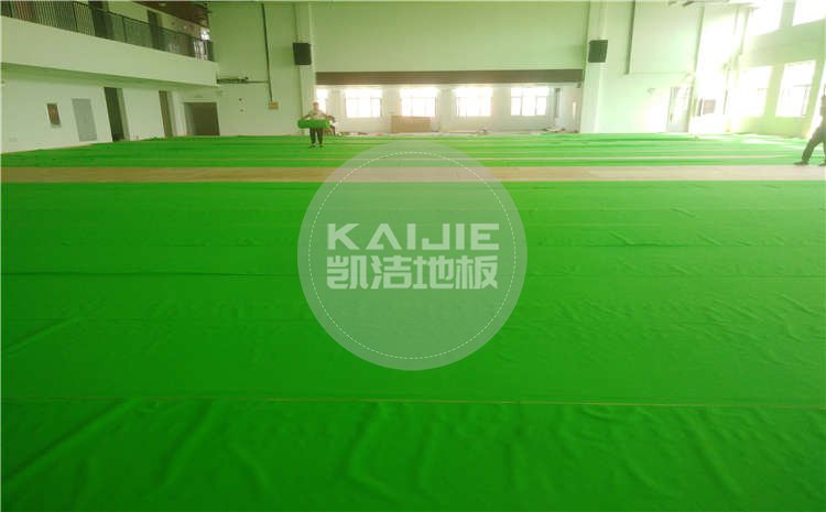 山東菏澤小學(xué)體育館運(yùn)動(dòng)木地板項(xiàng)目圖片