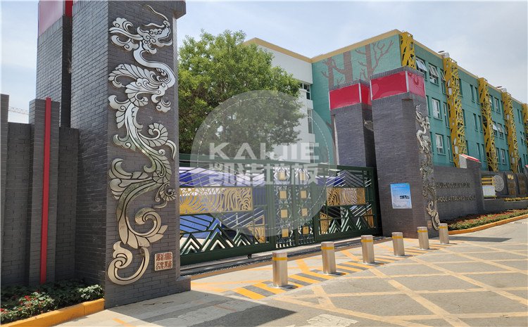 北京回龍觀育新學(xué)校籃球館木地板案例