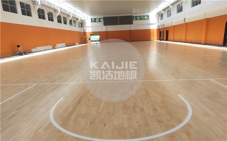 廣州天河區(qū)長(zhǎng)大公路培訓(xùn)學(xué)?；@球館木地板案例-凱潔體育地板