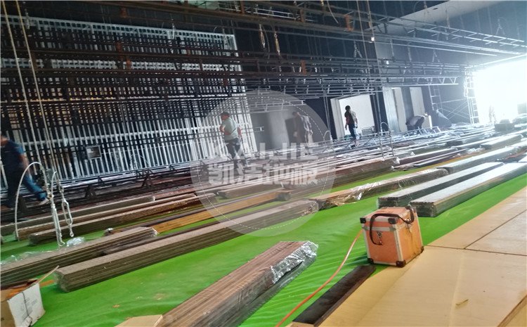 四川省樂山市沙灣區(qū)銅河廣場劇院舞臺木地板案例—凱潔體育木地板廠家