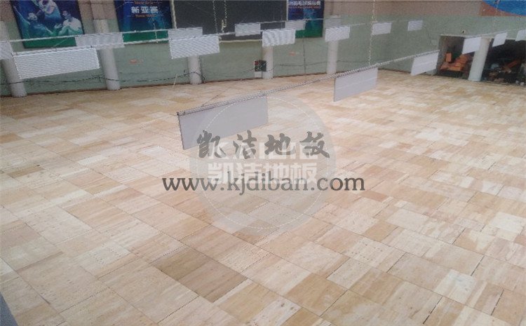 湖北武漢體育中心運(yùn)動木地板項(xiàng)目-凱潔體育木地板廠家