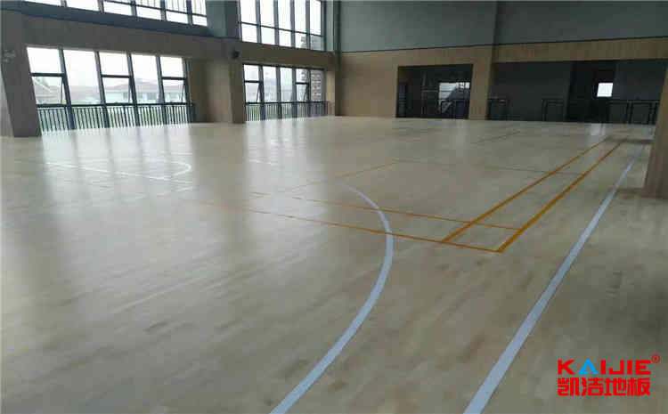 楓木體育運動地板造價是的多少？