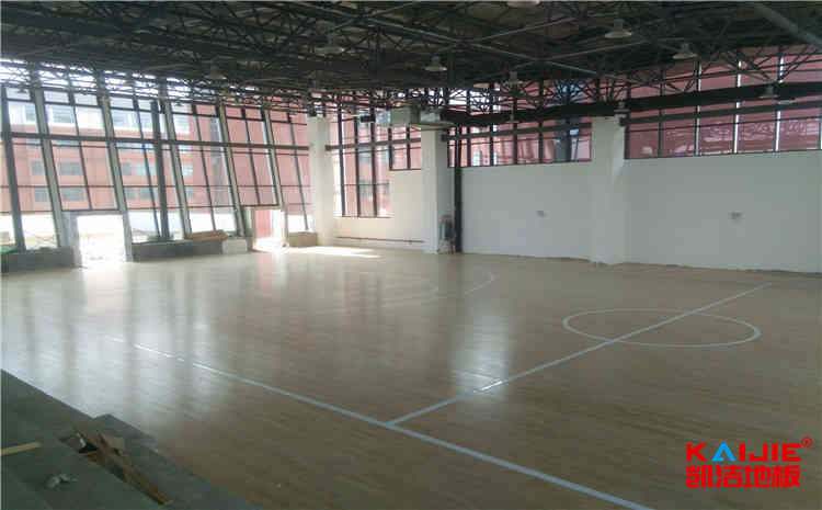 比賽場館籃球場地板多少錢一平方