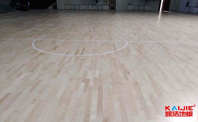 楓樺木籃球?qū)嵞具\動地板施工技術(shù)
